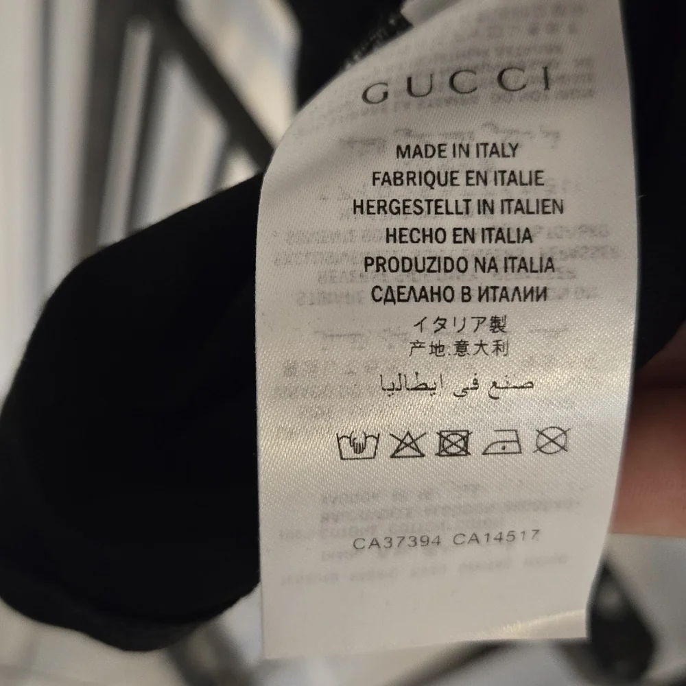 Gucci Black T-Shirt with White Logo - Picture 3 of 5